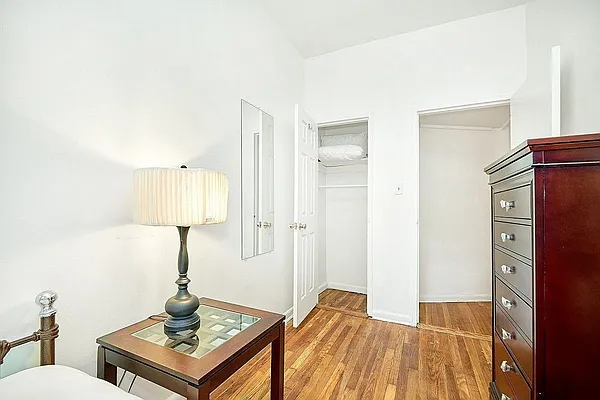 Rented by Your Vanity Realty | media 35