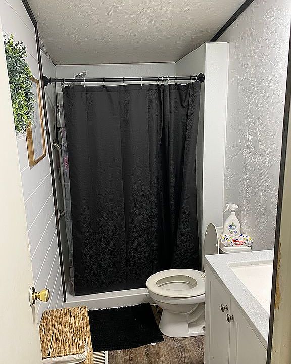 1st image of 304 E 2nd St