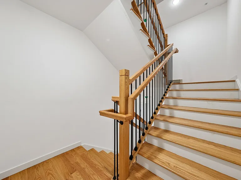 Main Staircase to all levels