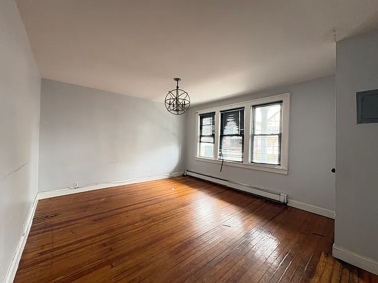 150 McAdoo Ave #1 — Photo 4