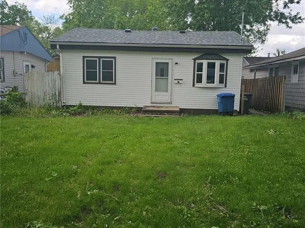 2722 Chicago Ave, Des Moines, IA 50317