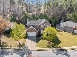 3940 Medlock Park Dr, Snellville, GA 30039