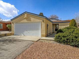1613 Patti Pl NE, Rio Rancho, NM 87144