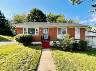 2525 Bath St, Staunton, VA 24401