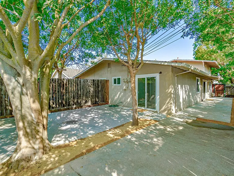 543 545 547 I Street — Photo 11