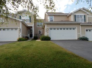 1524 W Remington Ln, Round Lake, IL 60073