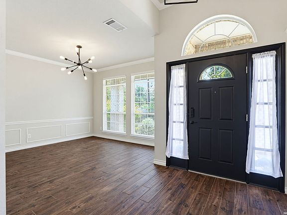 4th image of 27 FONTHILL WAY