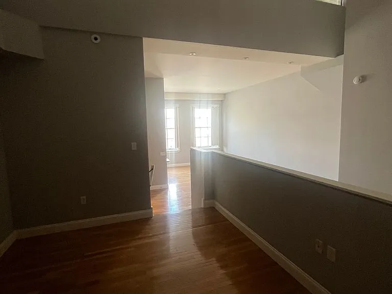 2404 Prospect Ave — Photo 14