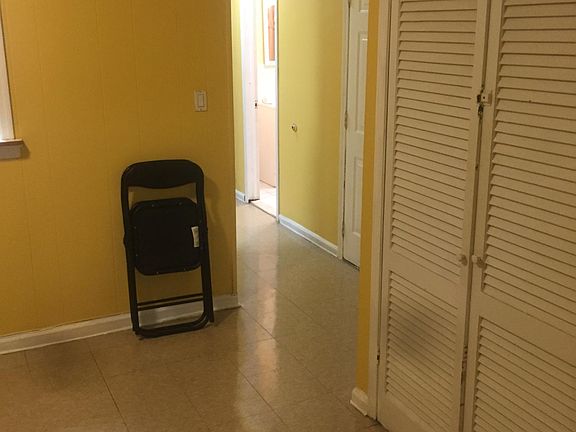 2nd image of 776 Pugsley Ave