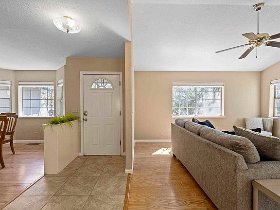 5th image of 12970 Sunny Hill Ct