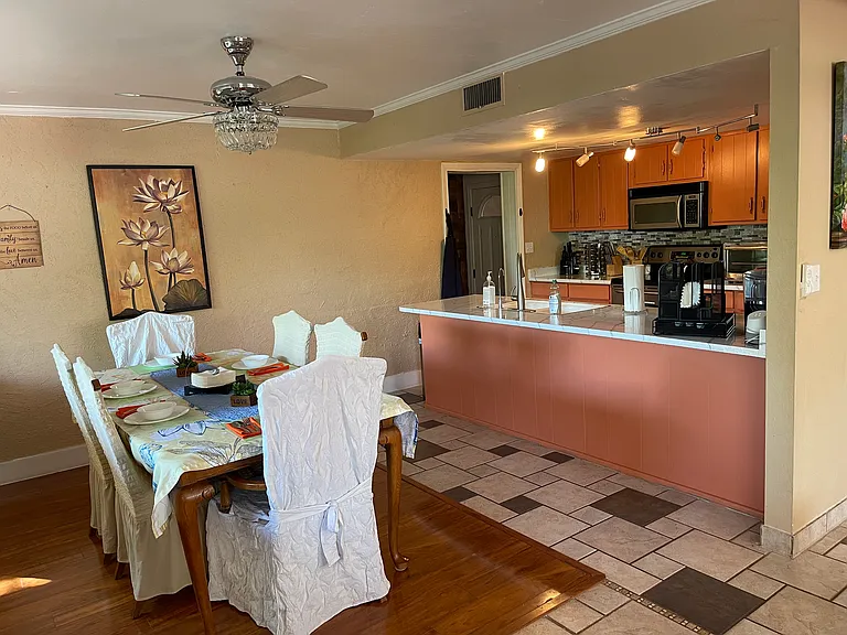 140 Stutz Bearcat Dr — Photo 45