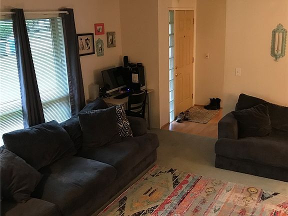 4th image of 11701 80th Ave E #1-2