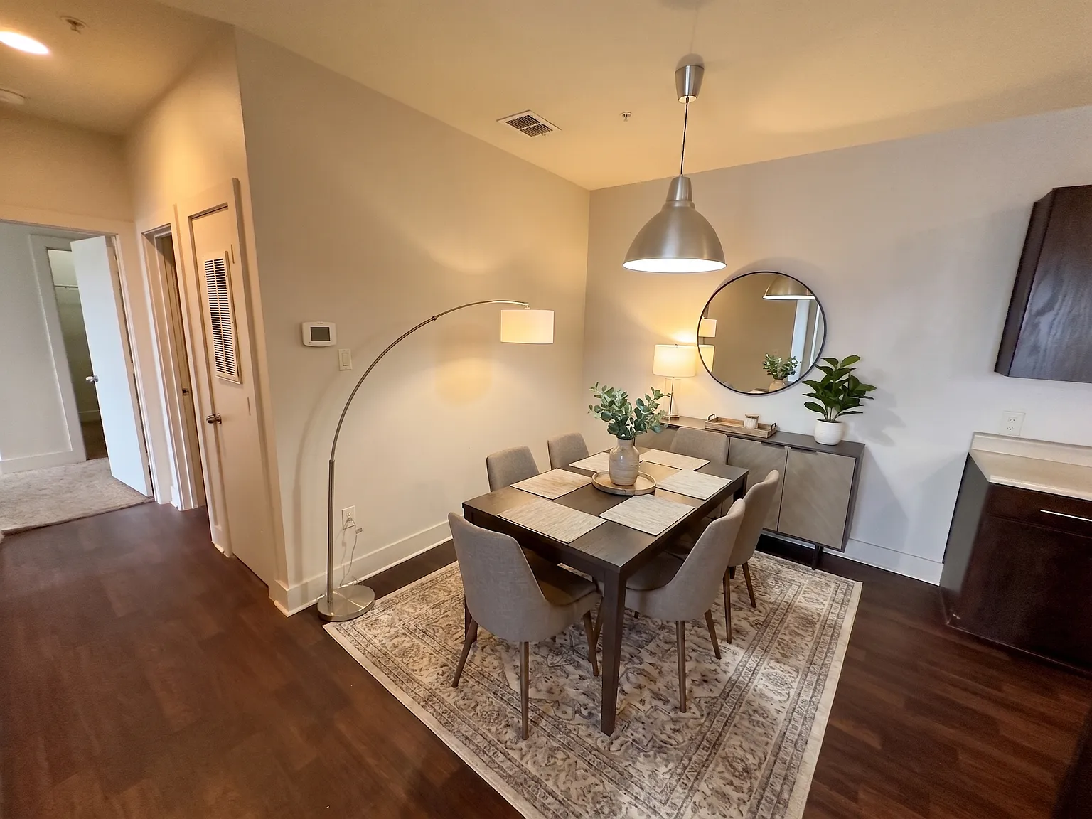 2 bed, 1199 sqft, $950 — Photo 4
