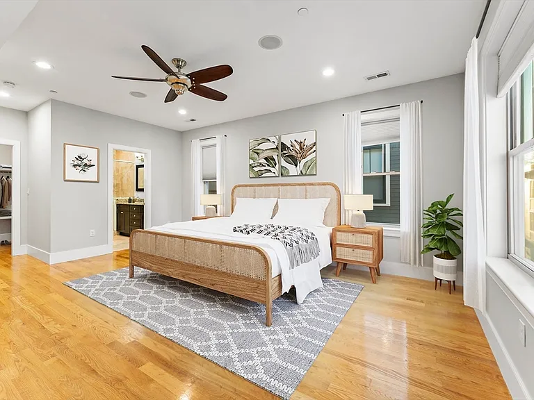 146 Athens St #3 — Photo 3