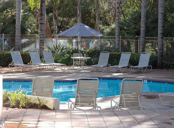 3rd image of 3928 La Jolla Village Dr