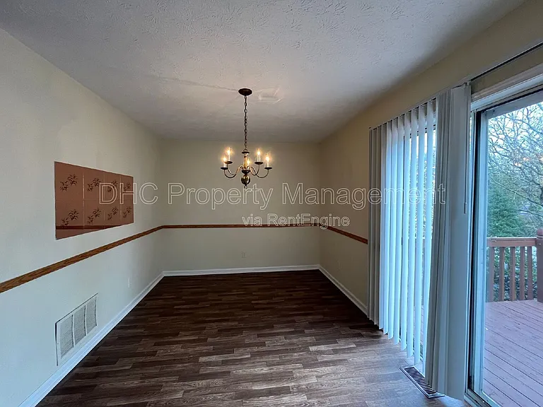 1183 Red Oak Cv — Photo 12