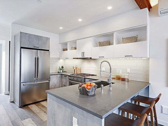 5th image of 917 NW 51st St #B