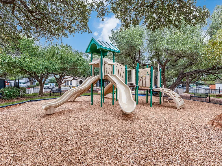 Sycamore Springs — Photo 21
