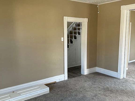 3rd image of 312 Grant Ave