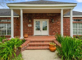 6817 Bonne Meadow Ln, Lake Charles, LA 70605