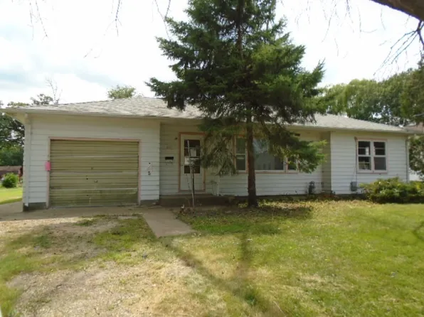 1127 Maynard Ave, Waterloo, IA 50701