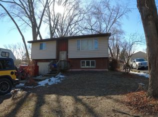301 John Ave, McHenry, IL 60050