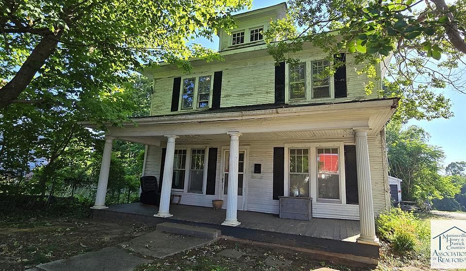 1st image of 407 Forest St
