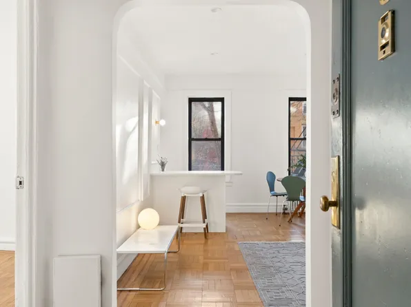 333 4th Street image 1 of 7