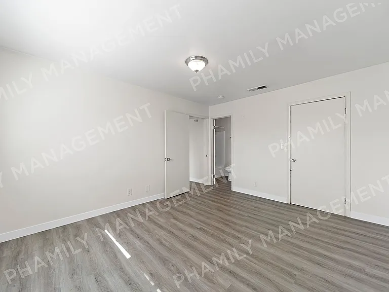 6414 York Blvd #D — Photo 15