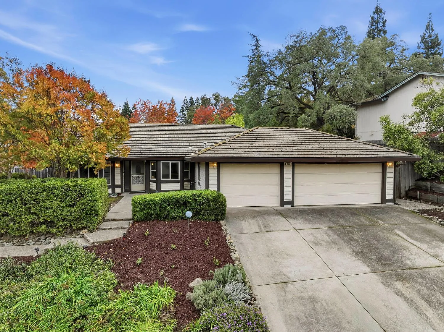 103 Johnston Ct photo 1