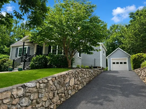 153 Prospect St, Ashland, MA 01721