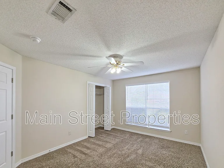 1057 Freeboard Blvd — Photo 22