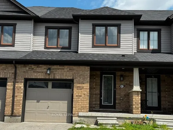4 Prestwick St, Hamilton, ON L8J 0K6