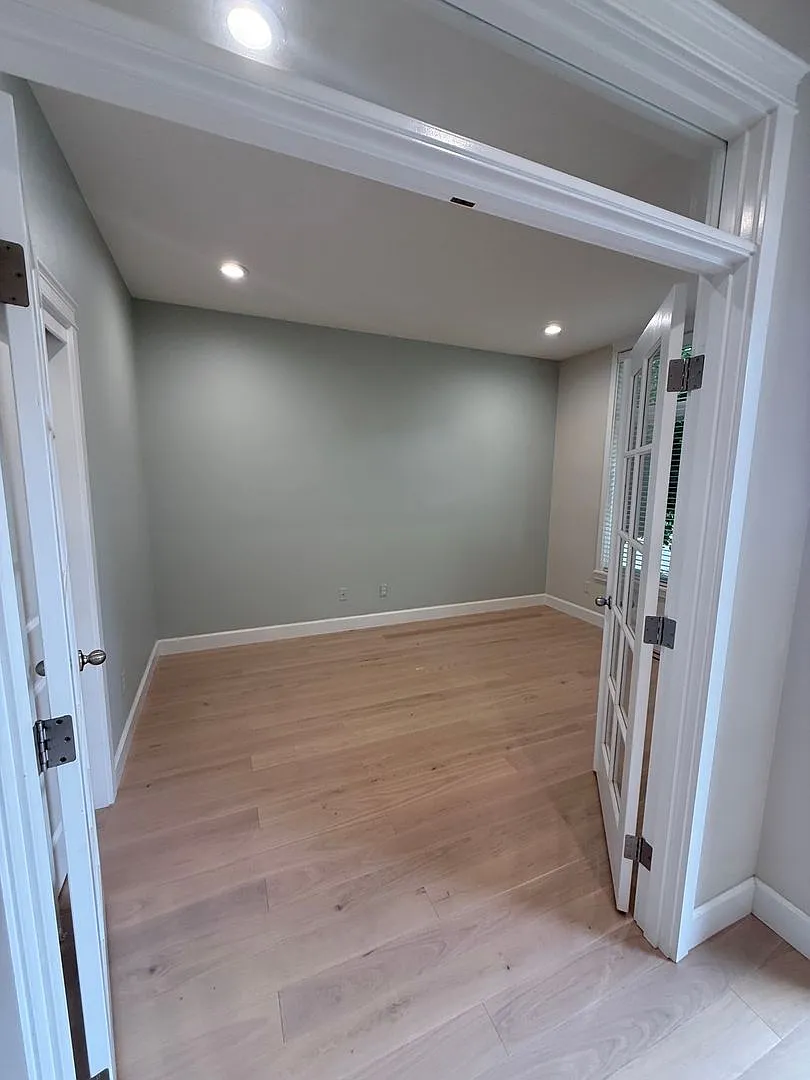 Stunning Felida 4-Bedroom Home Landscaping Included Available August 12! — Photo 3