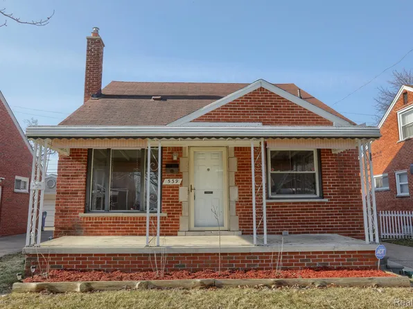 539 Farnham Ave, Lincoln Park, MI 48146