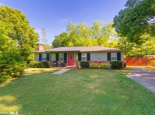 422 W Section Ave, Foley, AL 36535