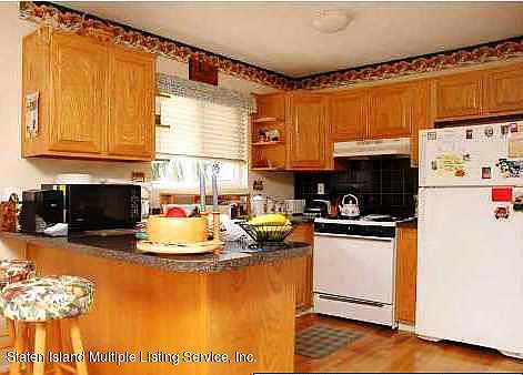 4th image of 14 Thistle Ct