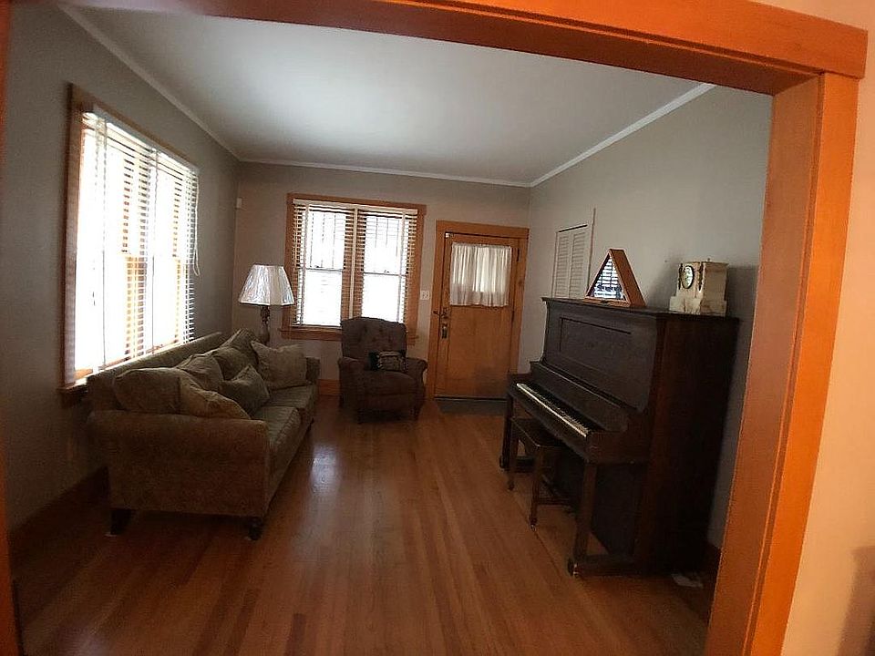 1st image of 4356 Davenport St