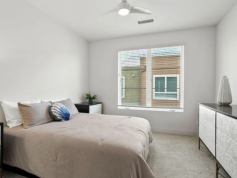 321 Doheny Way — Photo 16