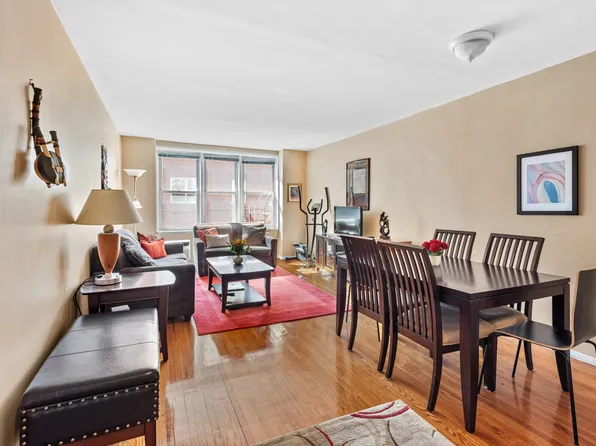 400 East 17th Street 300 image 1 of 6
