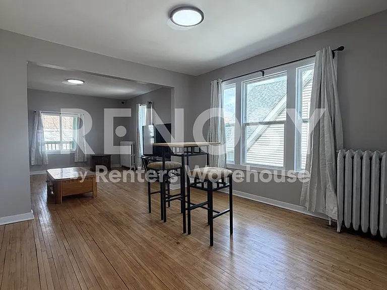 2925 2nd Ave S #3 — Photo 4