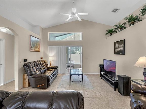 5th image of 103 Prince Charles Dr