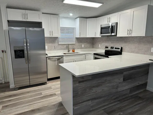 11 Riviera Dr, Key West, FL 33040