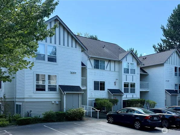 4421 249th Terrace SE #11-202, Sammamish, WA 98029