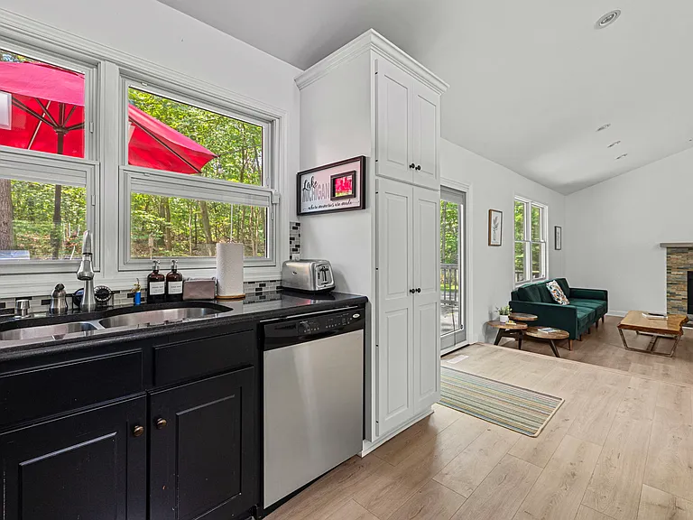 14480 Woodcrest Ln — Photo 18