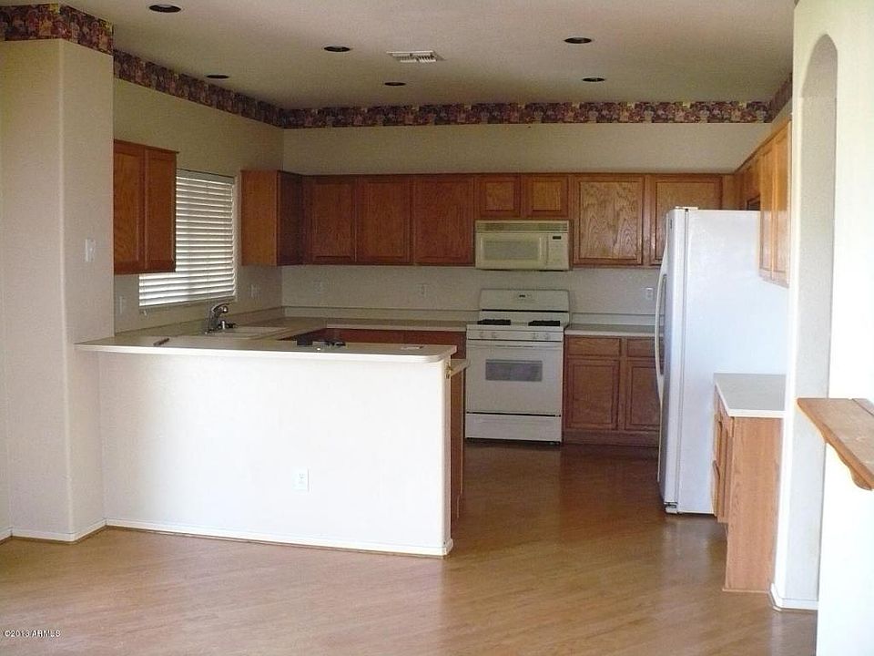 2nd image of 21141 N 79th Ave