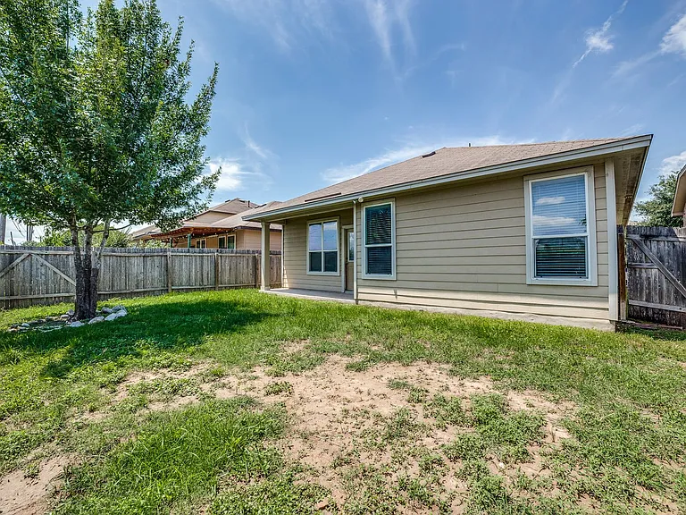 6818 Fort Bnd — Photo 25