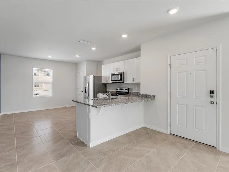 2725 Silver Canoe Dr — Photo 12