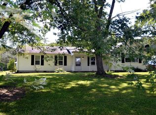 1235 Crooked Creek Rd, Irvine, KY 40336