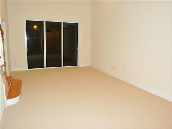 4th image of 1632 Baseline Ln